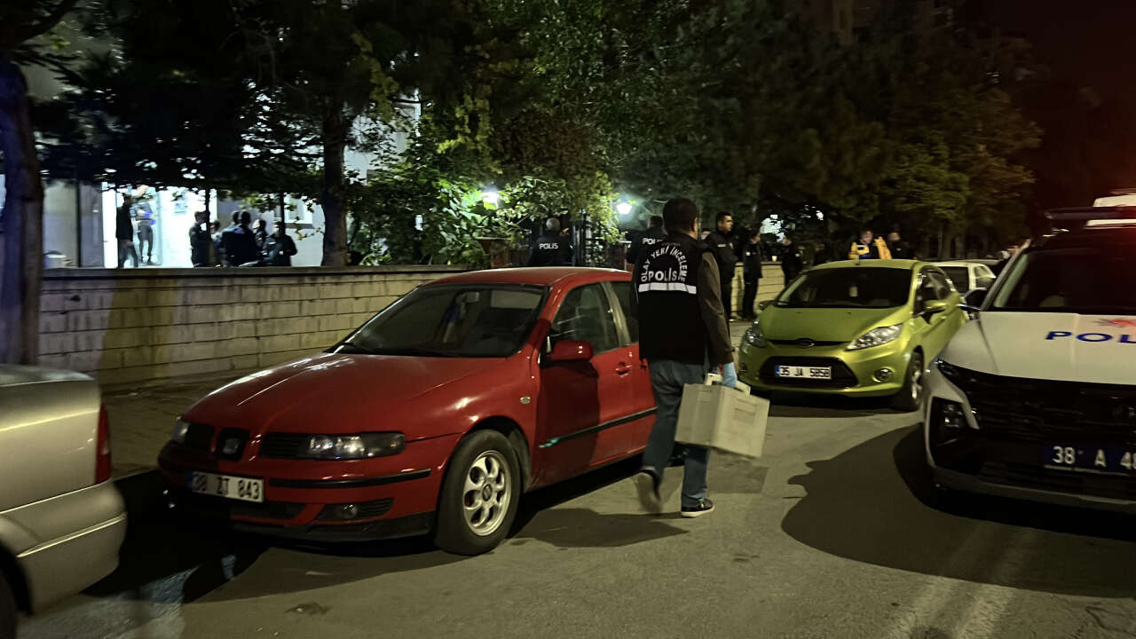Baba-oğul arasında kanlı kavga! Biri öldü, diğeri hastanelik oldu 7